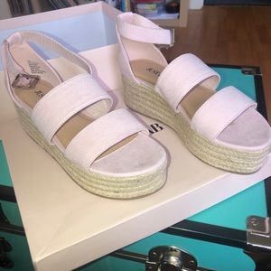 BRAND NEW PLATFORM SANDALS